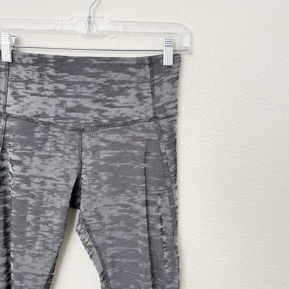 [Lululemon] Gray Jacquard Mid Rise Beat The Heat Tight Mesh Run Leggings Size 8 - Picture 10 of 11